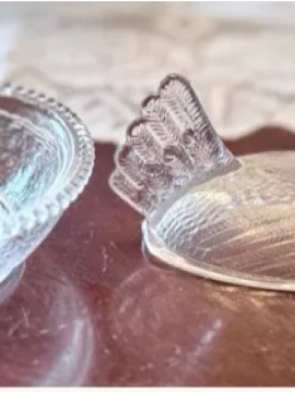 Indiana Glass Clear Pressed Glass Dish with Shell Motif